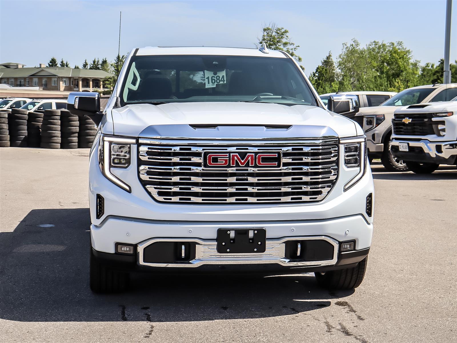 2026 GMC Sierra 1500 Crew Cab Short Box 4-Wheel Drive Denali - Thumbnail 3