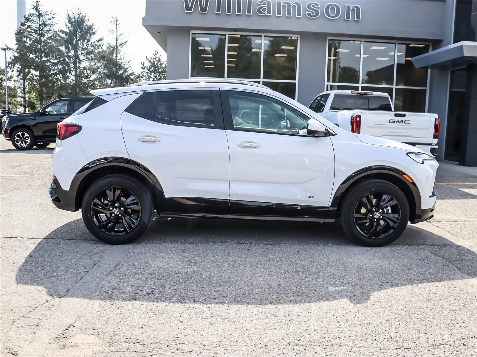 2026 Buick Encore GX Sport Touring AWD - Thumbnail 4