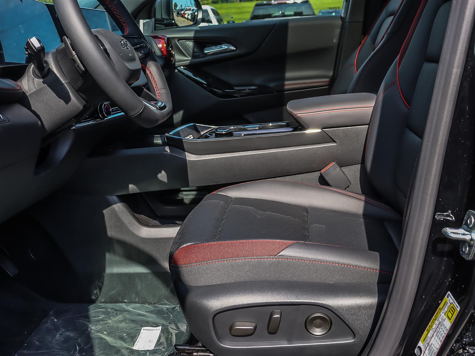 2027 Chevrolet Equinox AWD RS - Thumbnail 10