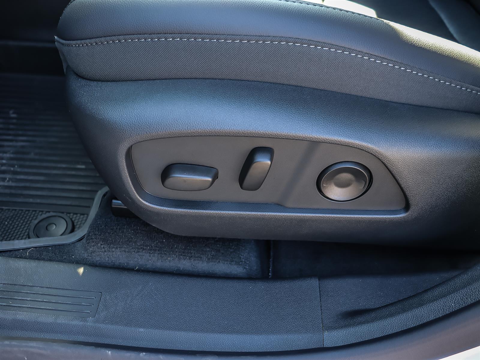2027 Chevrolet Equinox AWD LT - Thumbnail 10