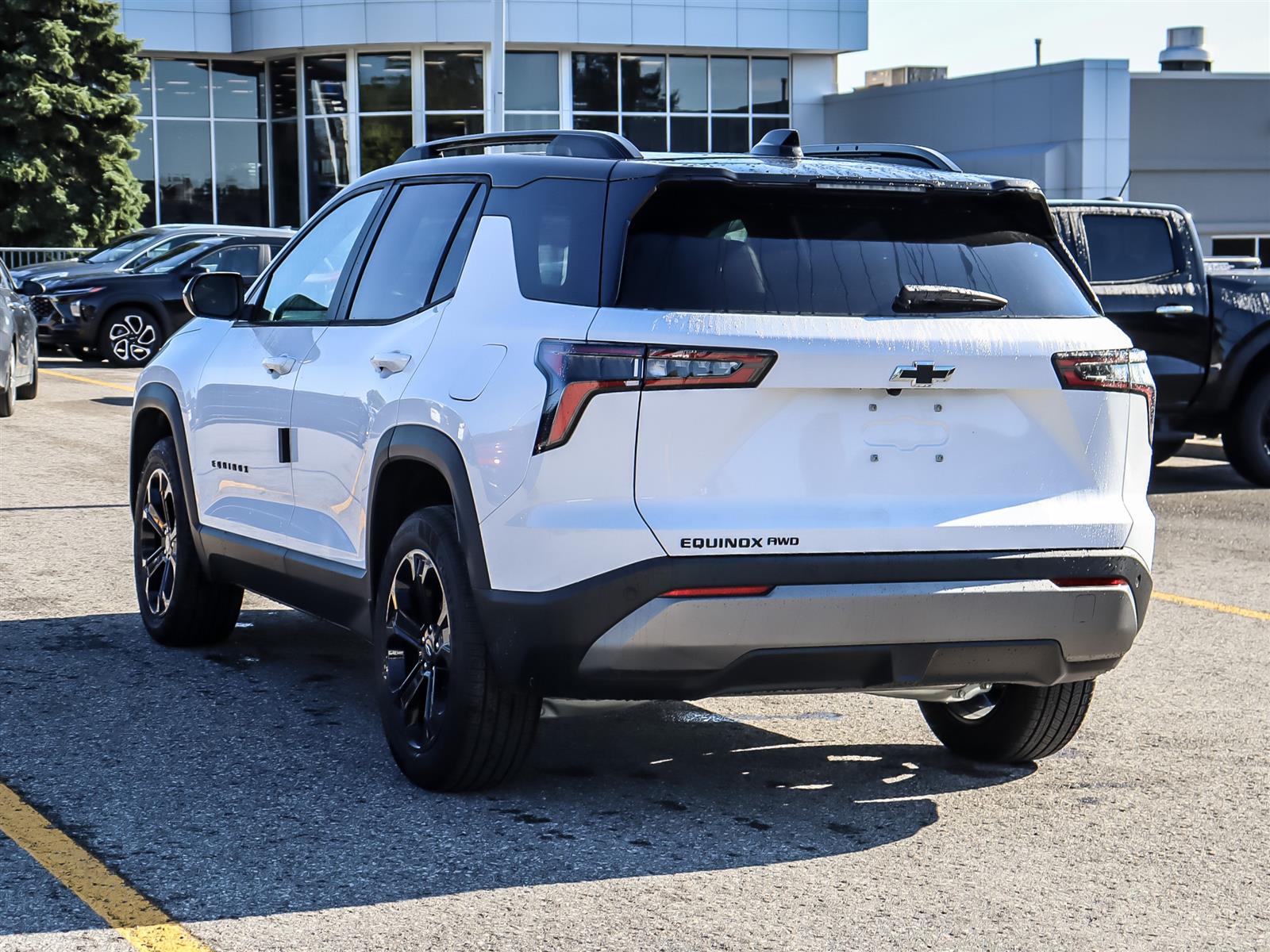 2027 Chevrolet Equinox AWD LT - Thumbnail 6
