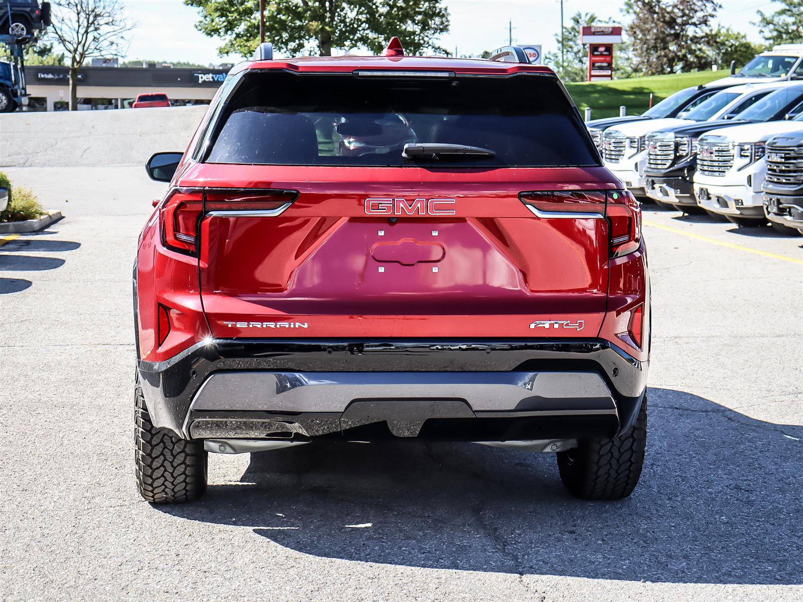 2027 GMC Terrain AWD AT4 - Thumbnail 5