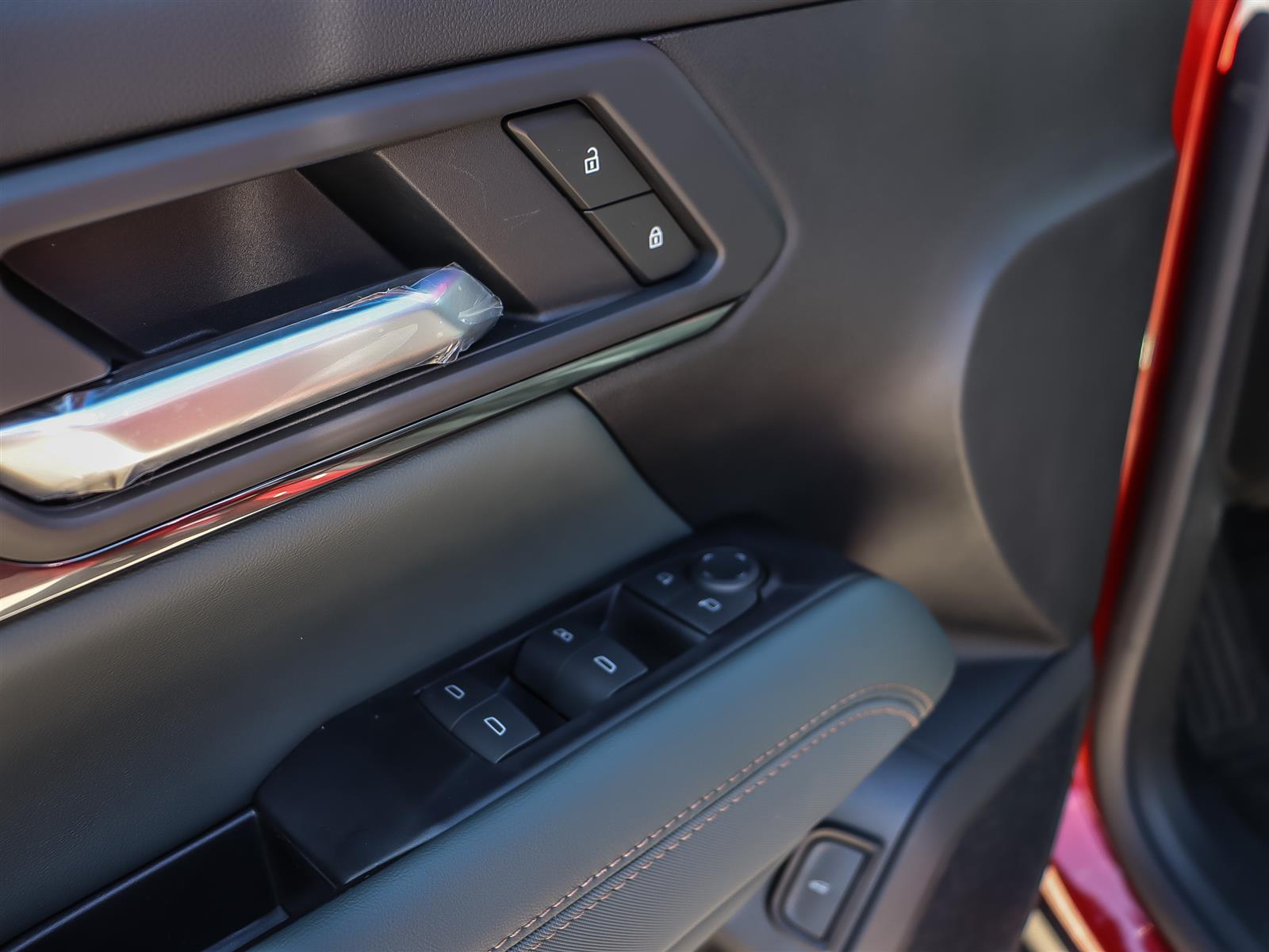 2027 GMC Terrain AWD AT4 - Thumbnail 8