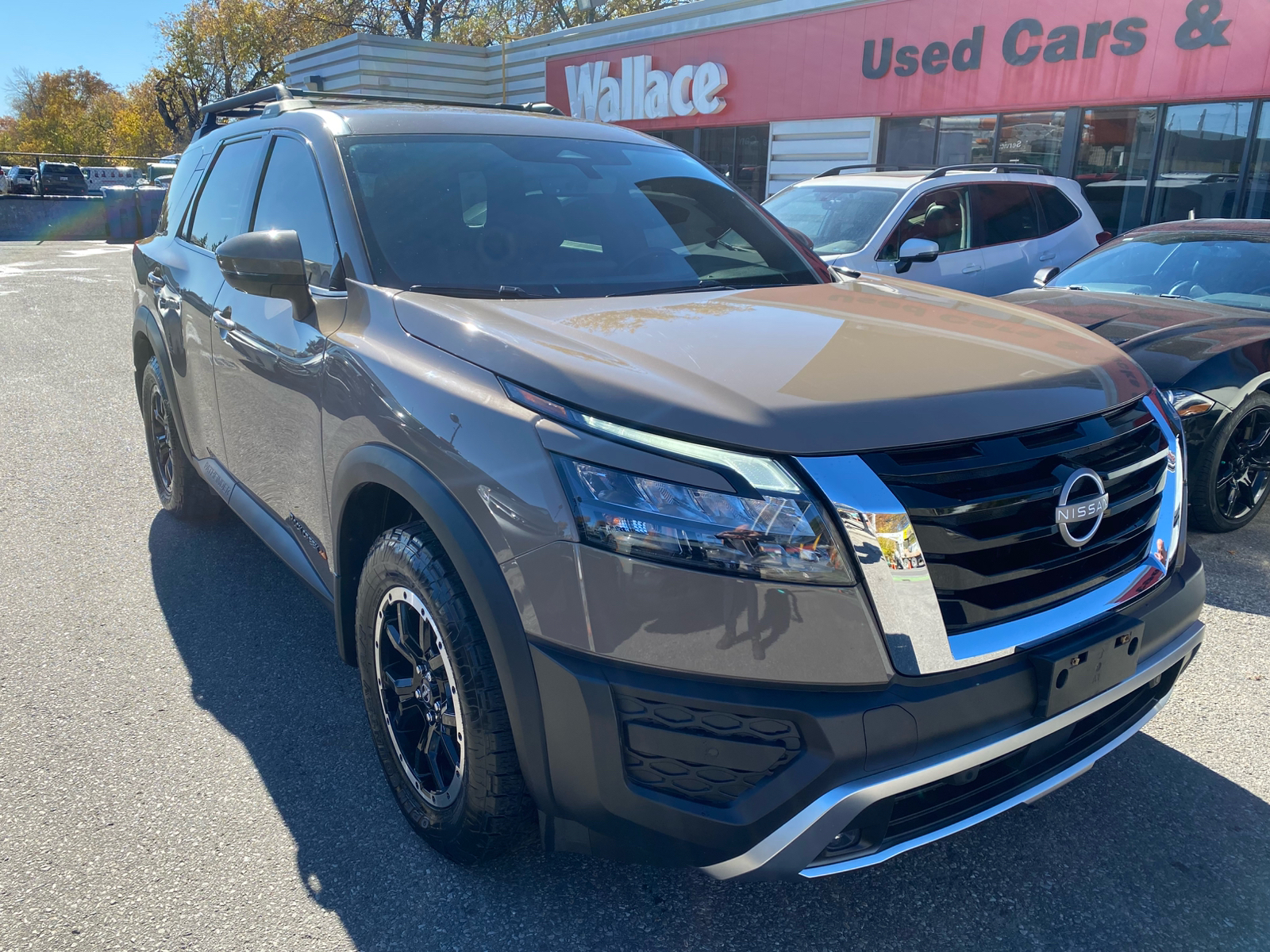2024 Nissan Pathfinder Rock Creek | 4WD | Apple CarPlay | Android Auto | 8 Passenger | Leather Seats - Main View