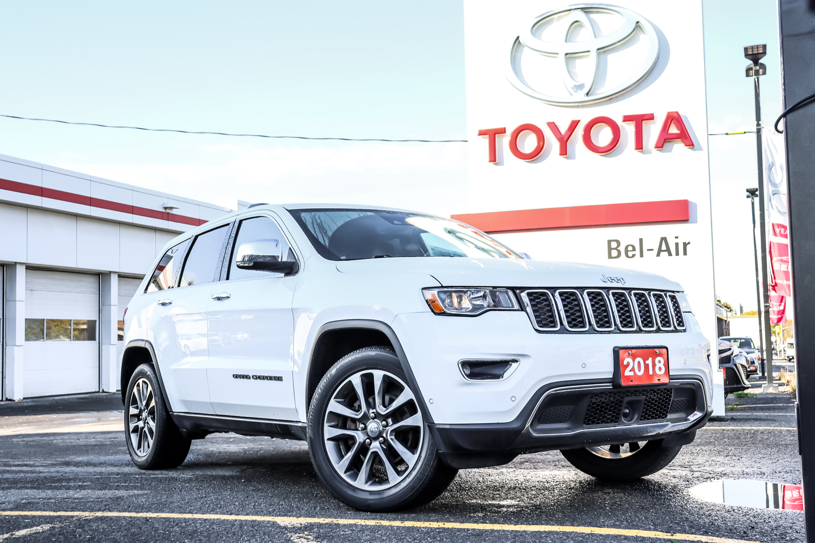 2018 Jeep Grand Cherokee at Orleans Toyota