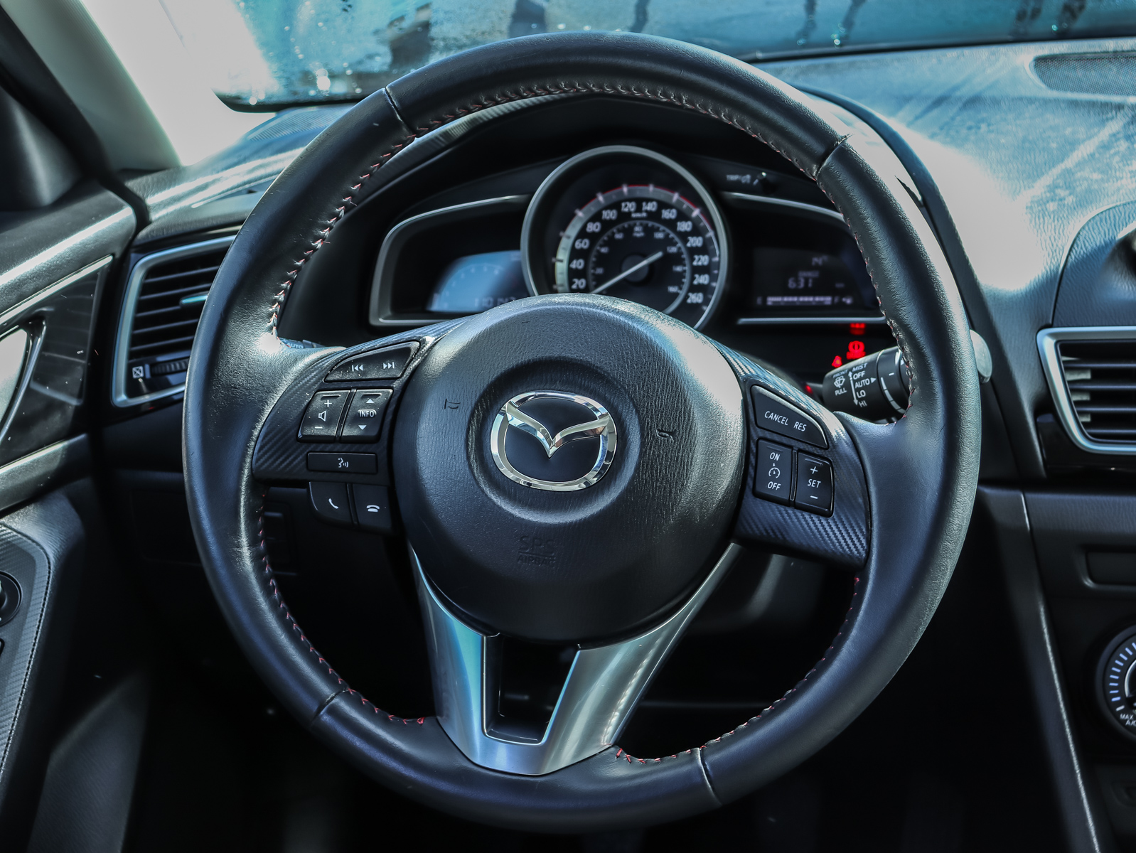 2015 Mazda Mazda39