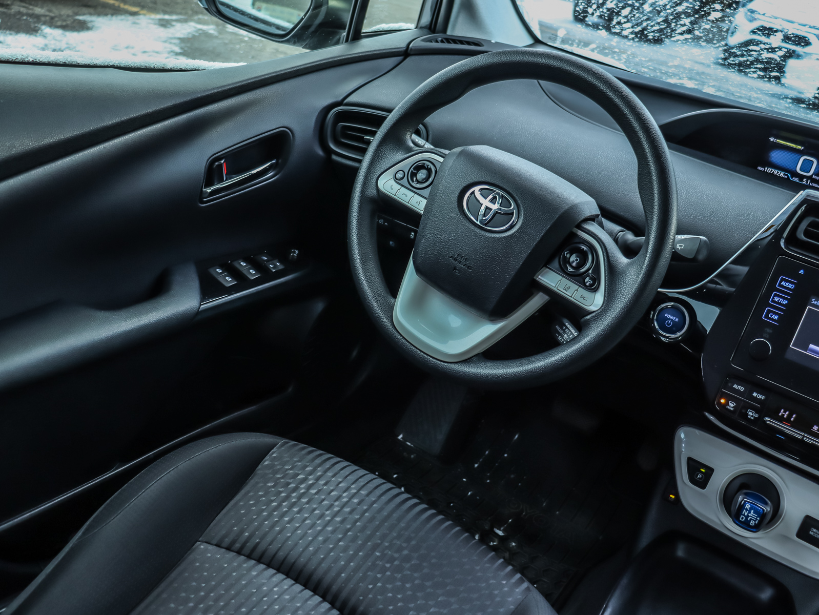 2017 Toyota Prius11