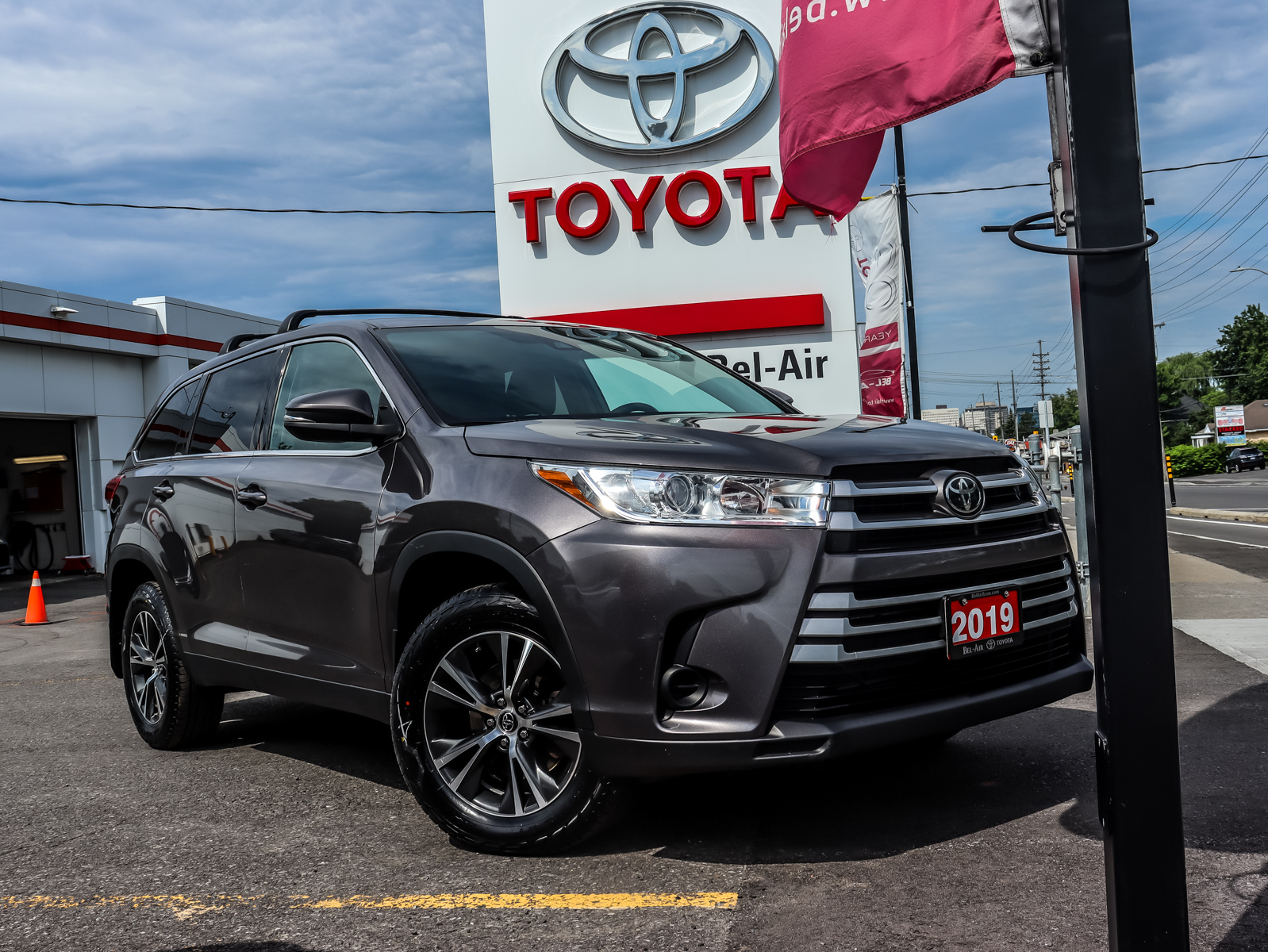 2019 Toyota Highlander LE /7 PASSENGER-0