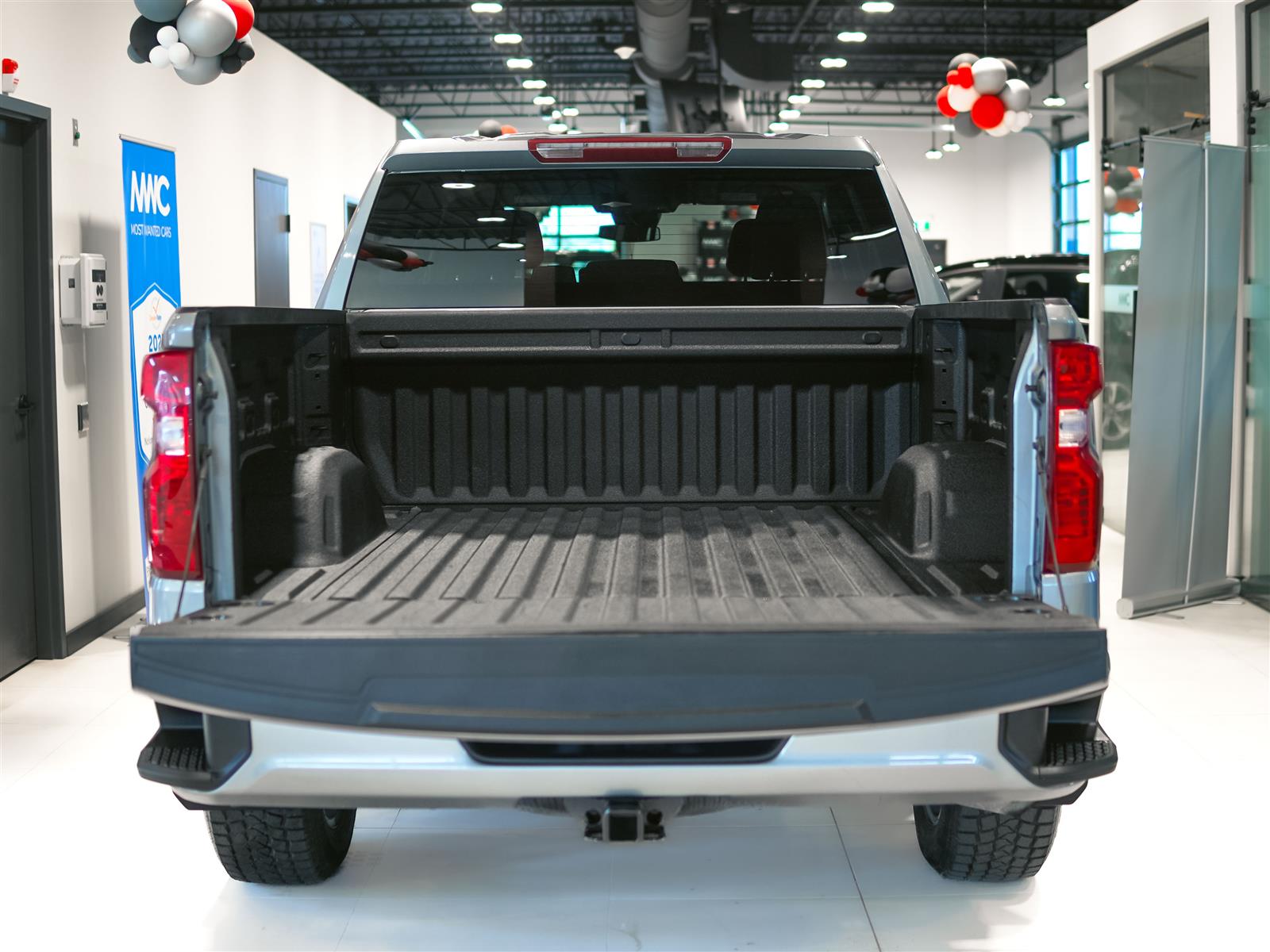 used 2024 Chevrolet Silverado 1500 car, priced at $40,592