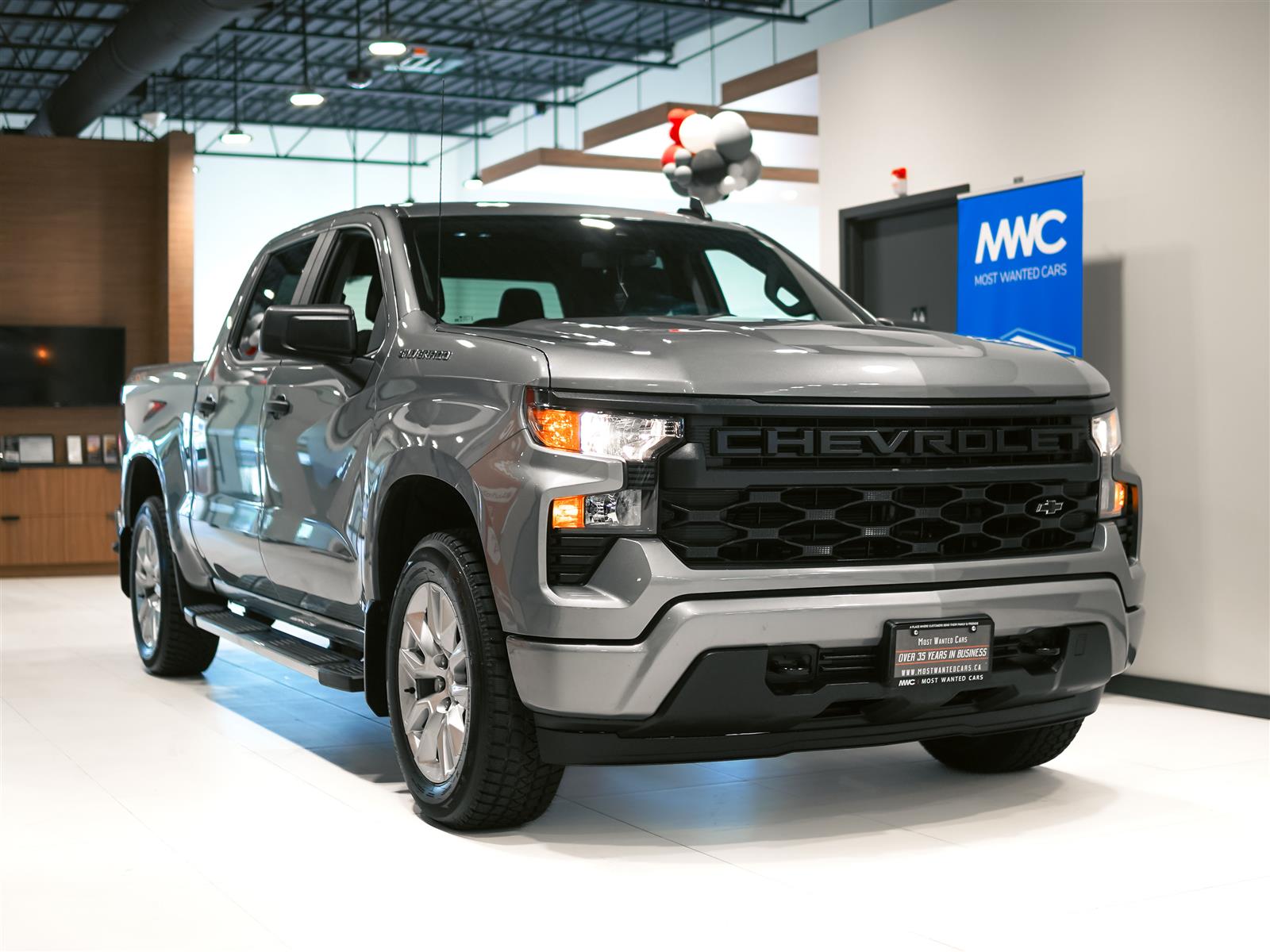 used 2024 Chevrolet Silverado 1500 car, priced at $40,592