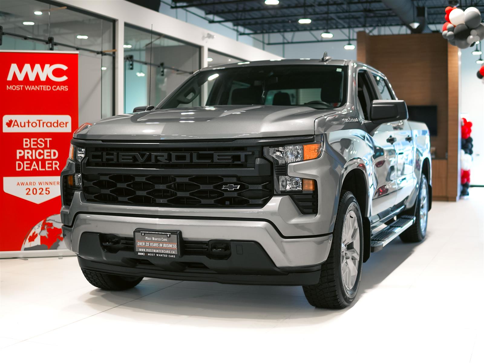 used 2024 Chevrolet Silverado 1500 car, priced at $40,592
