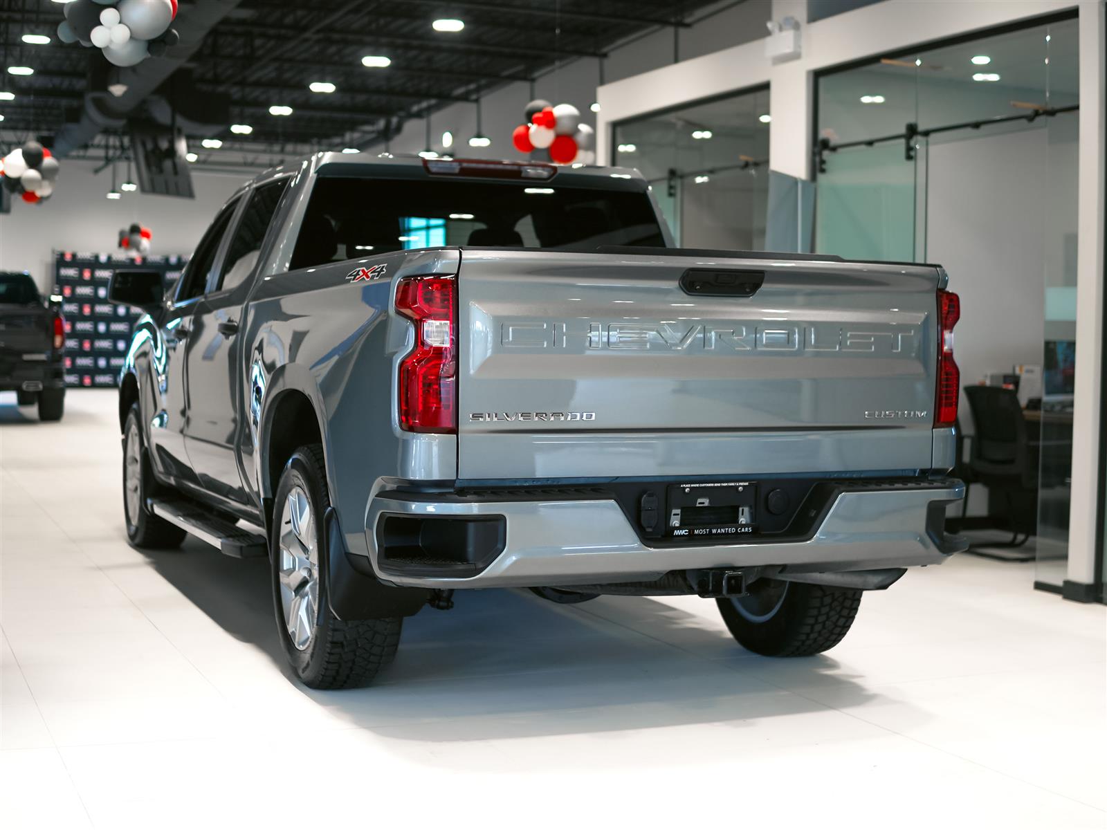 used 2024 Chevrolet Silverado 1500 car, priced at $40,592