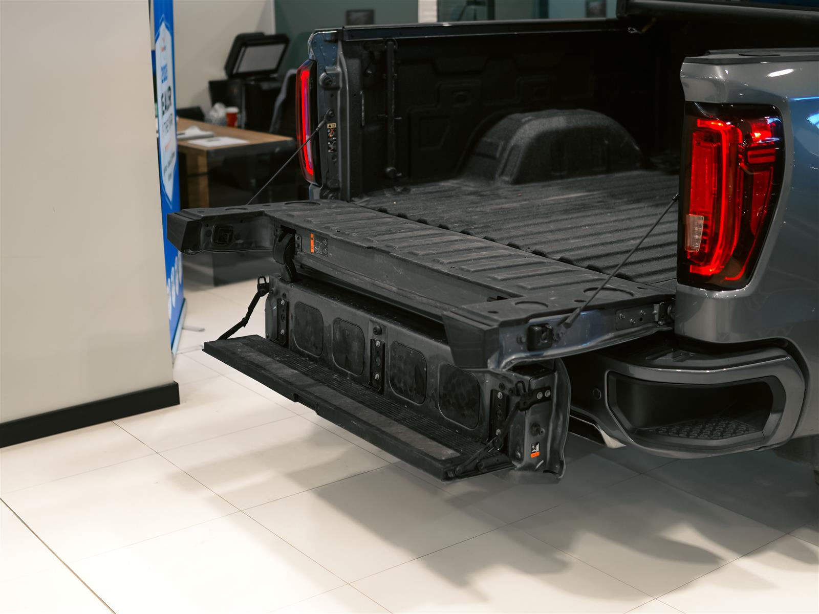 used 2022 GMC Sierra 1500 Limited car, priced at $48,593