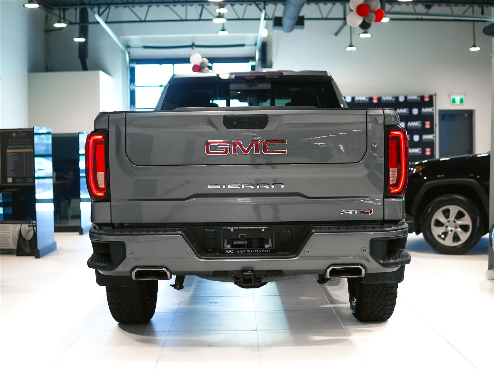 used 2022 GMC Sierra 1500 Limited car, priced at $48,593