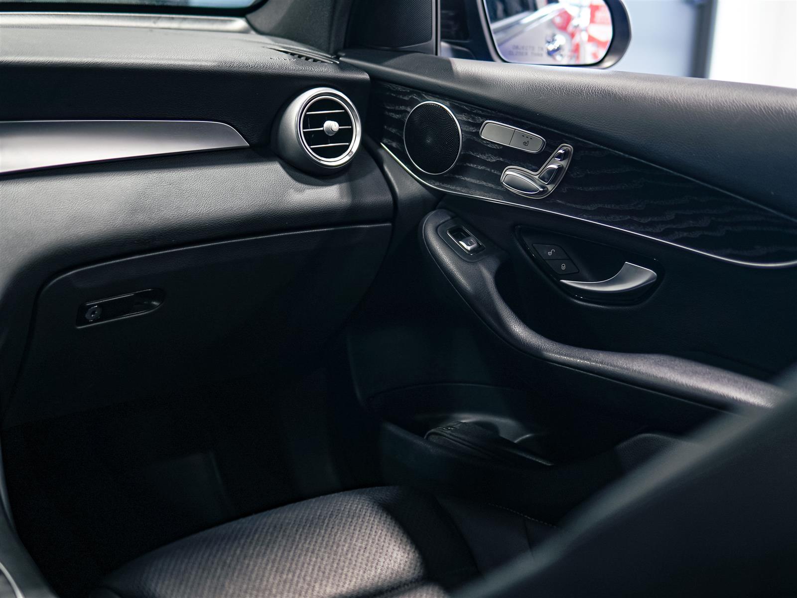 used 2018 Mercedes-Benz GLC 300 car, priced at $21,493
