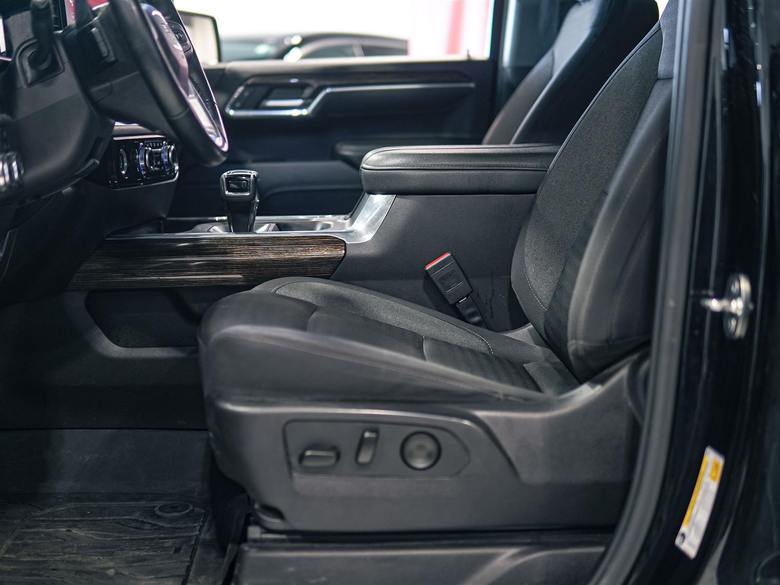 used 2024 GMC Sierra 1500 car, priced at $52,954