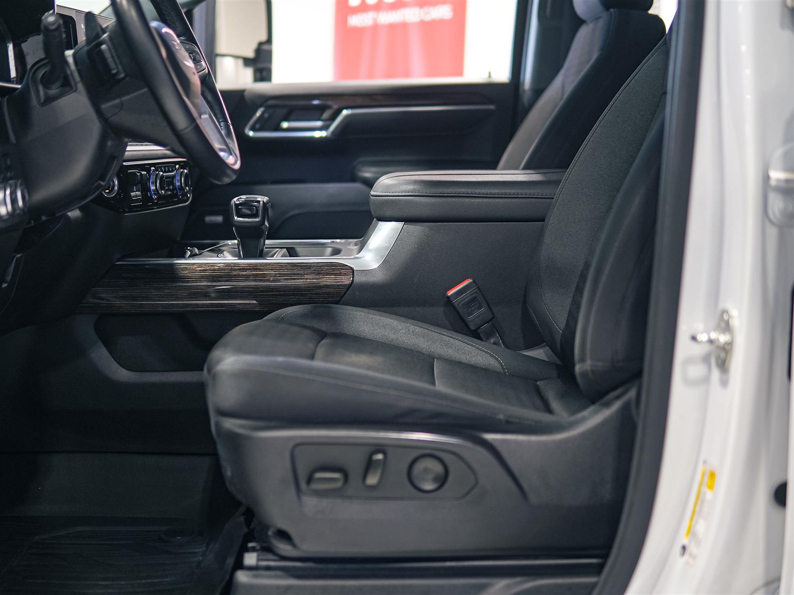 used 2024 GMC Sierra 1500 car, priced at $52,994