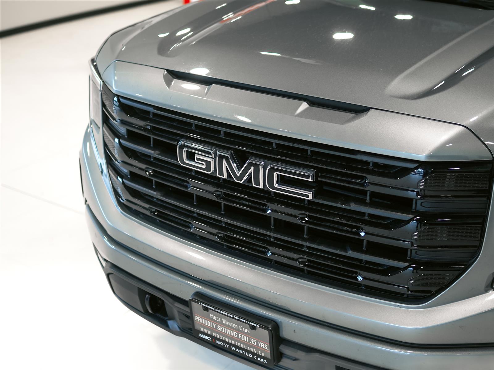 used 2023 GMC Sierra 1500 car, priced at $49,464