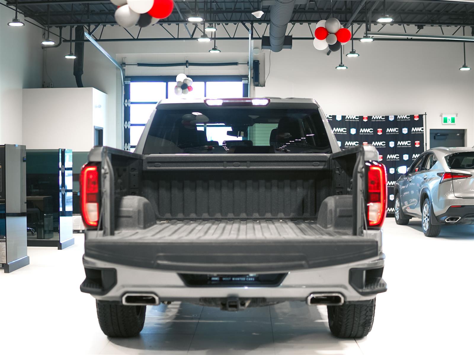 used 2023 GMC Sierra 1500 car, priced at $49,464