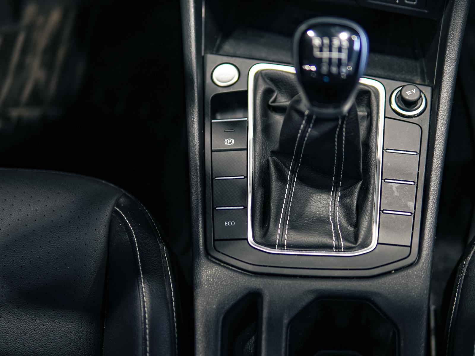 used 2024 Volkswagen Jetta car, priced at $23,843