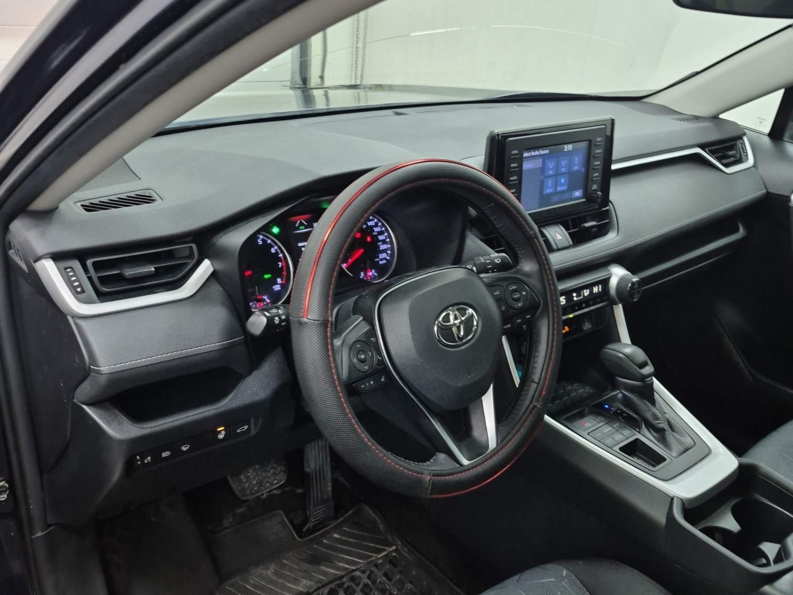 used 2020 Toyota RAV4 car, priced at $31,965