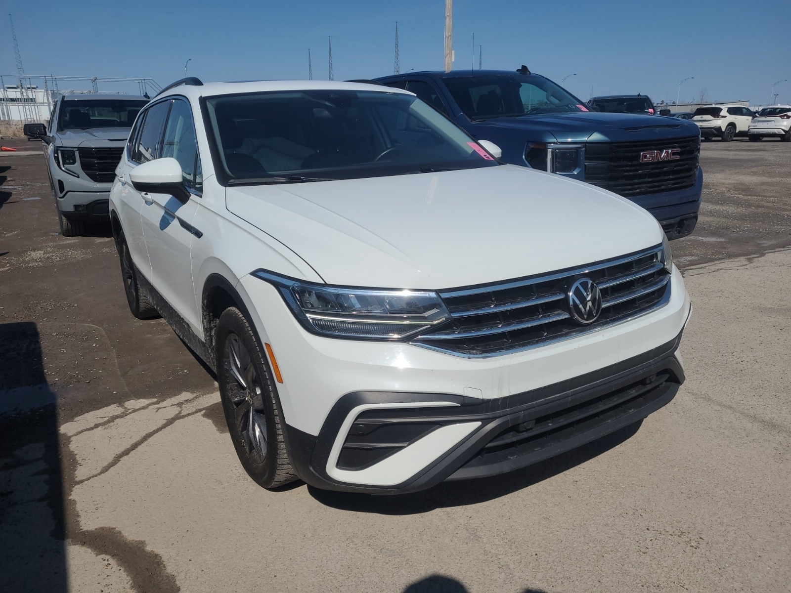 used 2023 Volkswagen Tiguan car, priced at $26,462