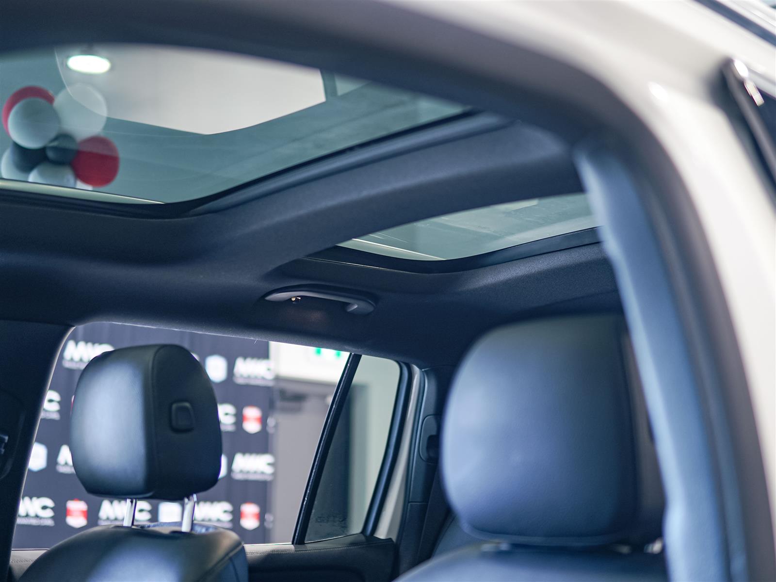 used 2022 Mercedes-Benz GLB 250 car, priced at $35,962