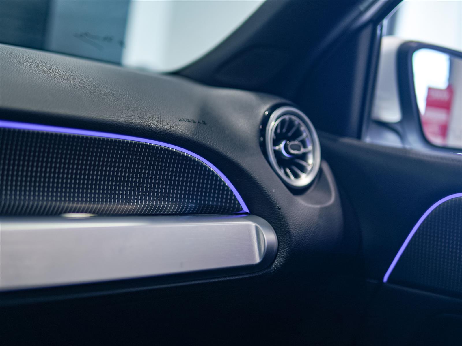 used 2022 Mercedes-Benz GLB 250 car, priced at $35,962