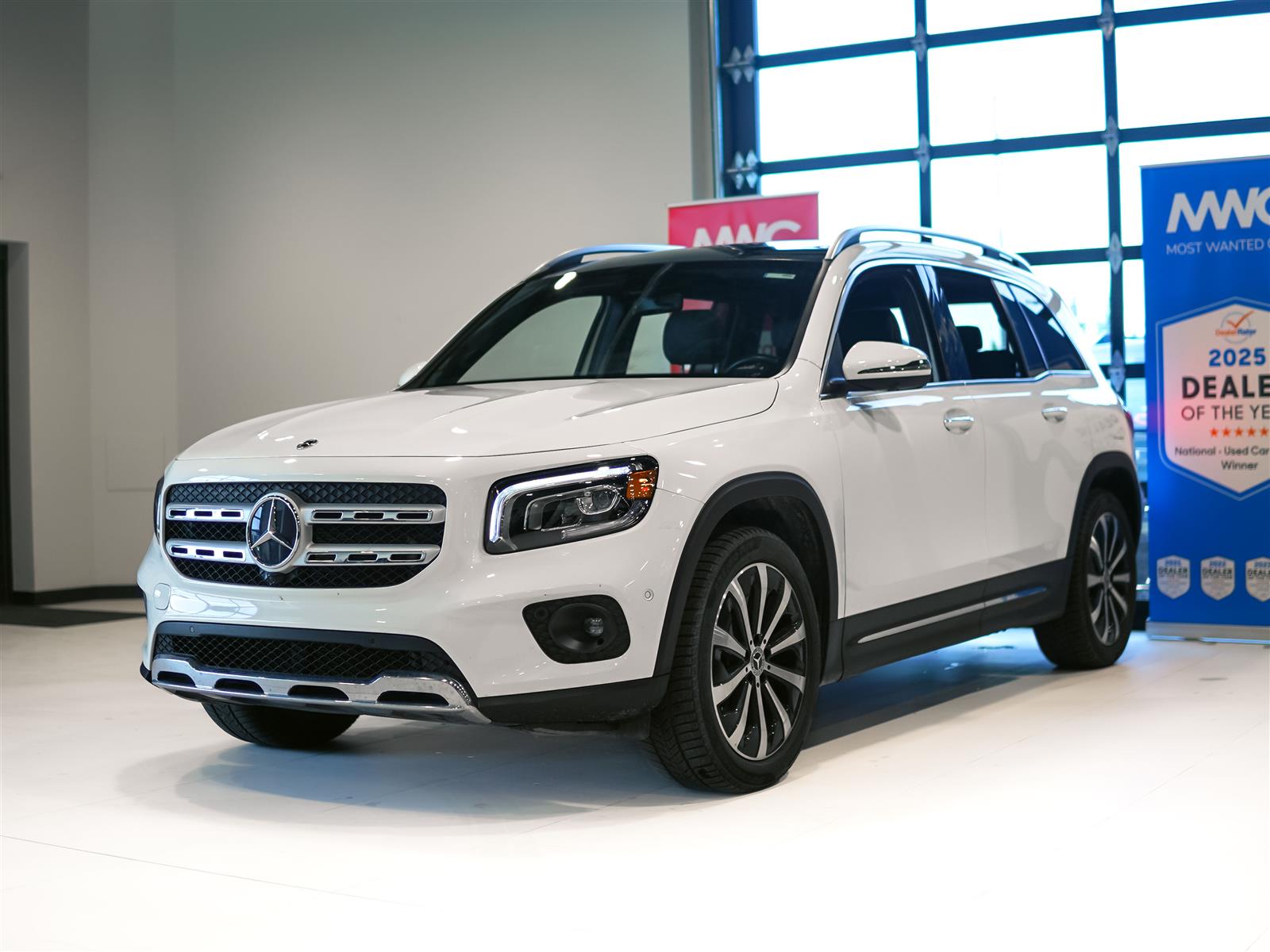 used 2022 Mercedes-Benz GLB 250 car, priced at $35,962