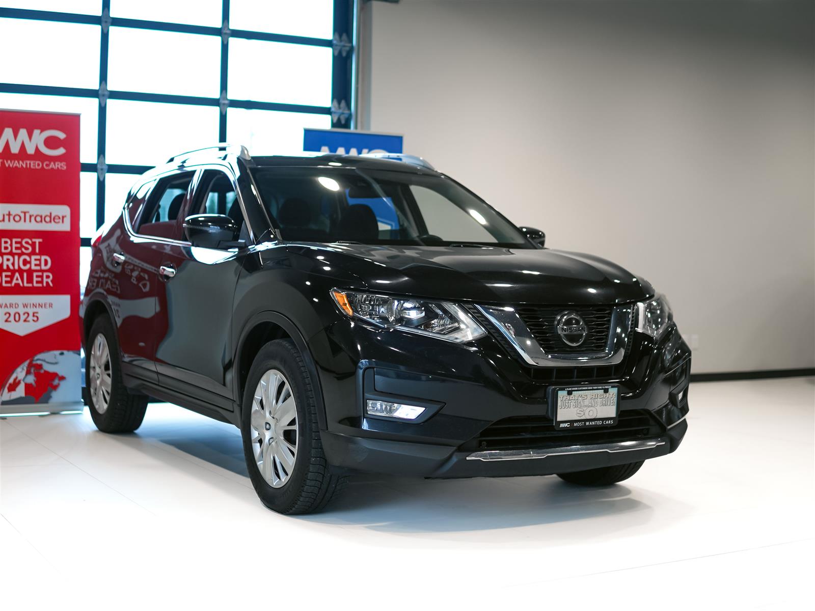 used 2019 Nissan Rogue car, priced at $15,392