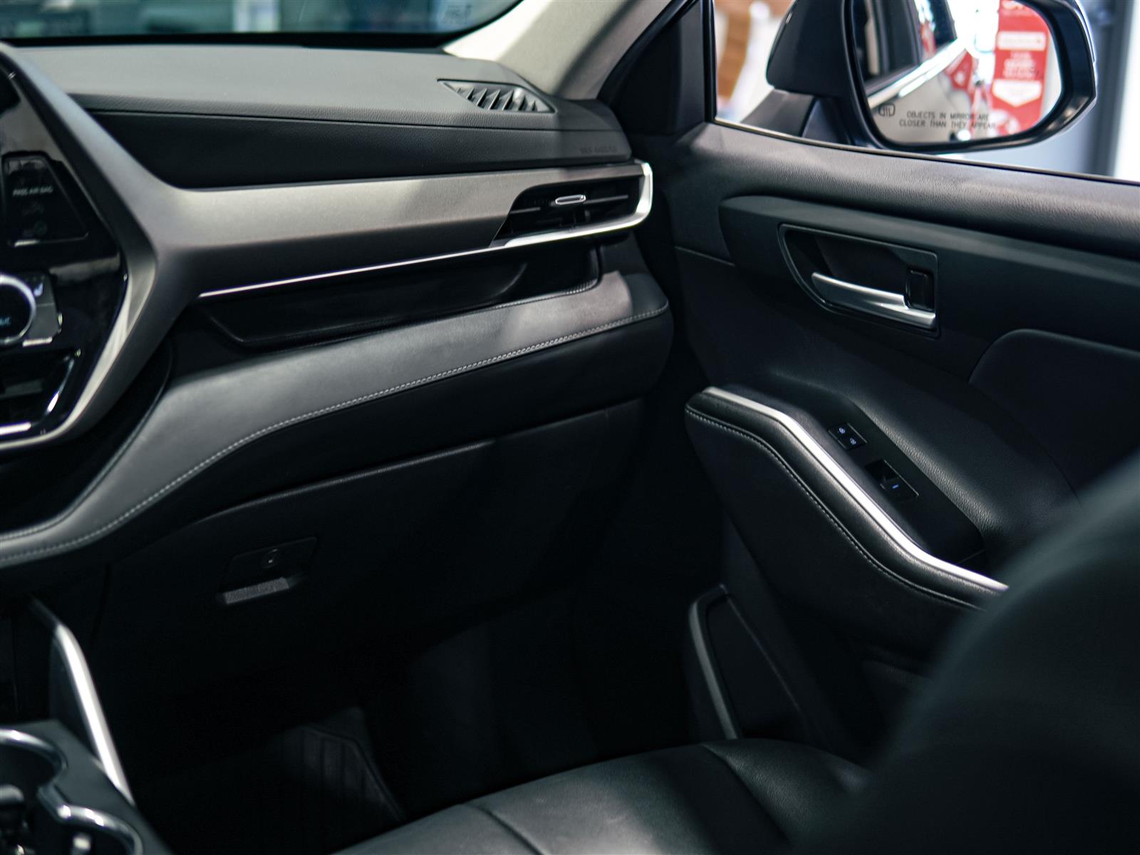 used 2020 Toyota Highlander car, priced at $33,463