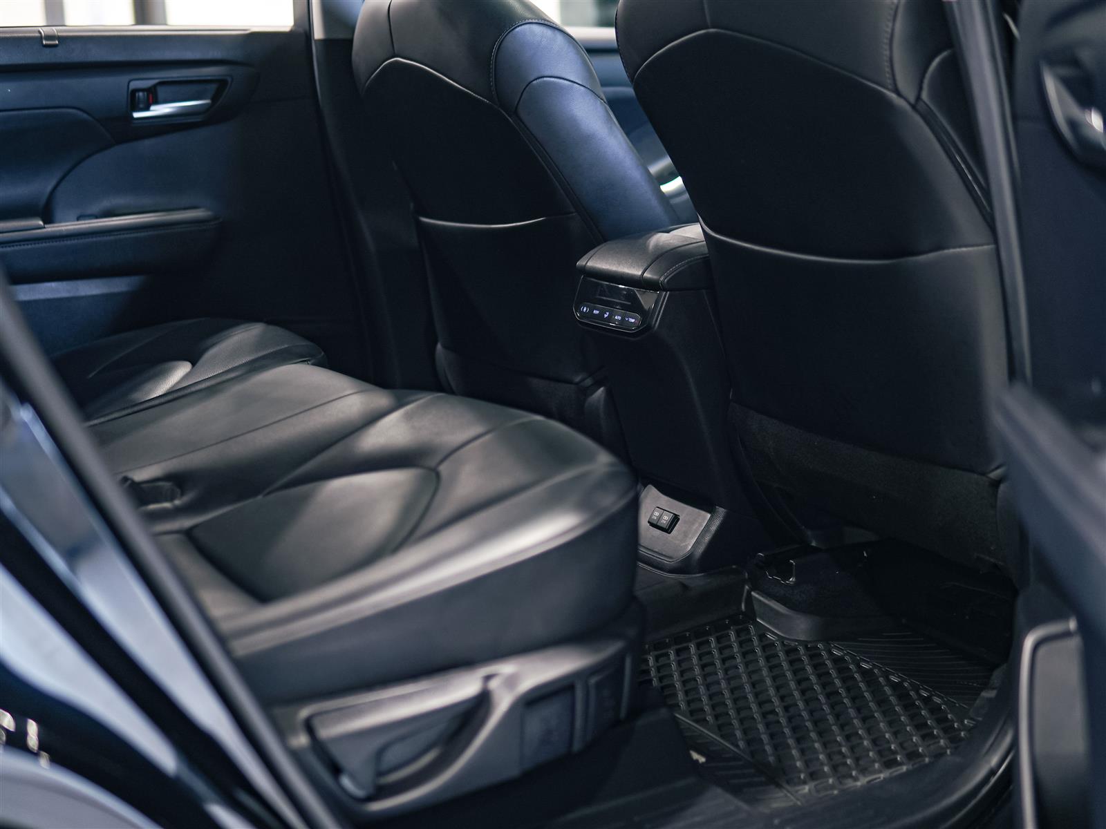 used 2020 Toyota Highlander car, priced at $33,463