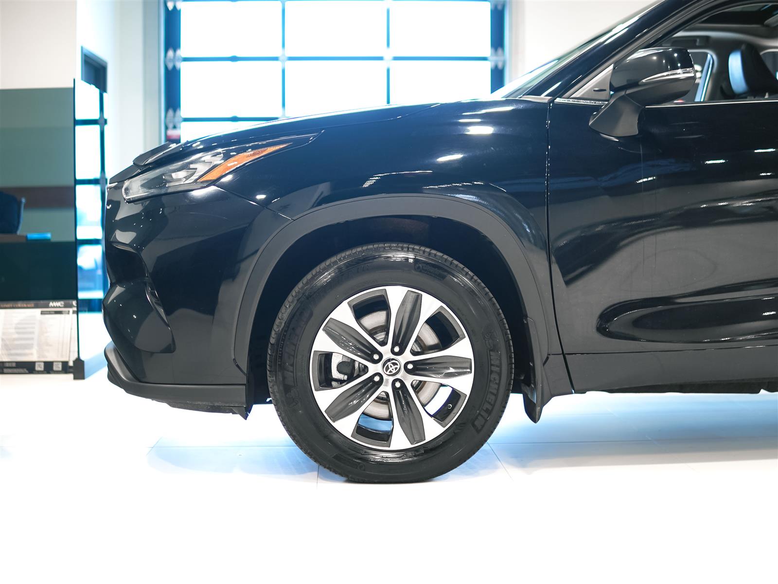 used 2020 Toyota Highlander car, priced at $33,463