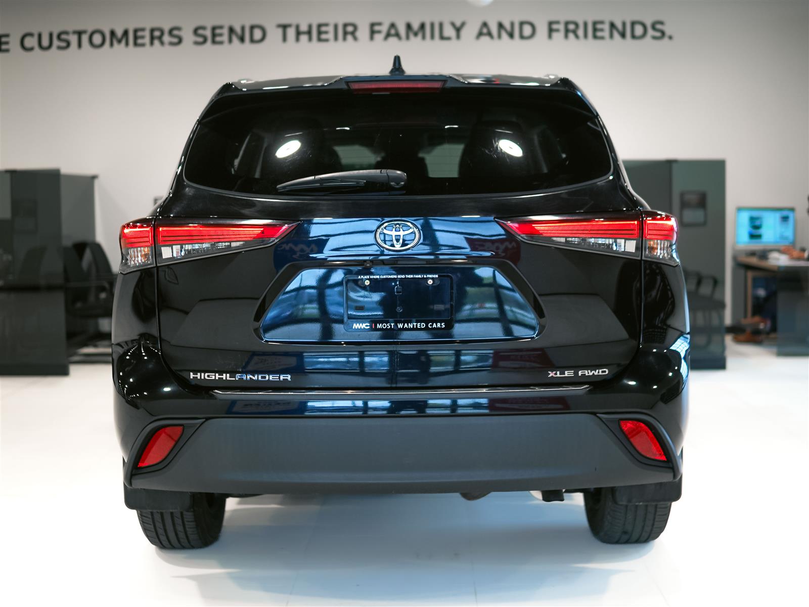 used 2020 Toyota Highlander car, priced at $33,463