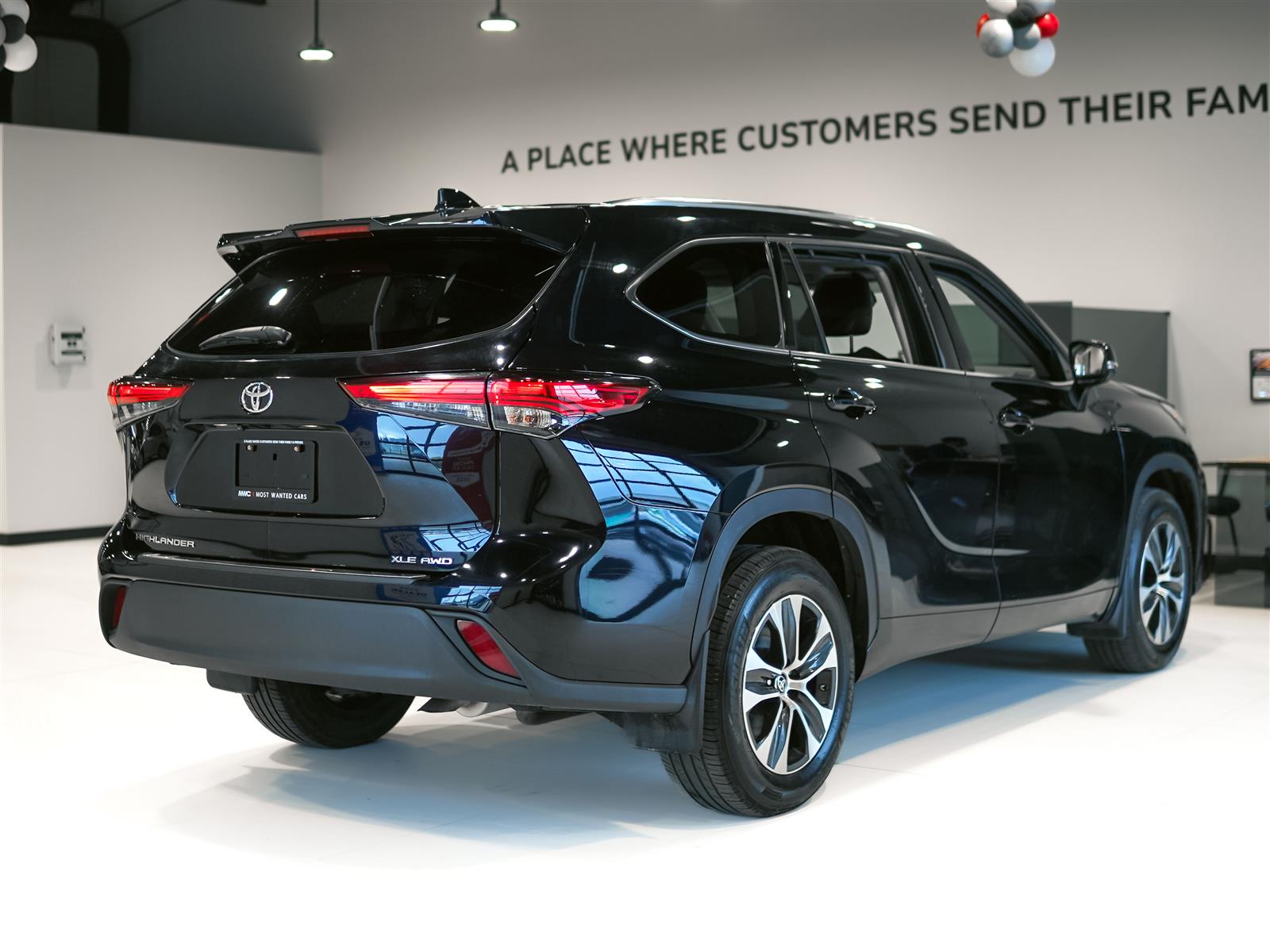 used 2020 Toyota Highlander car, priced at $33,463