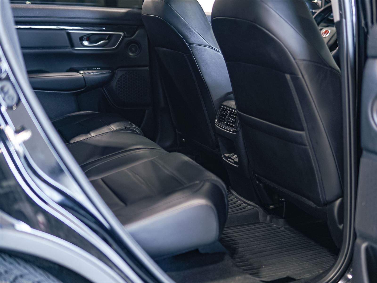 used 2020 Honda CR-V car, priced at $27,962