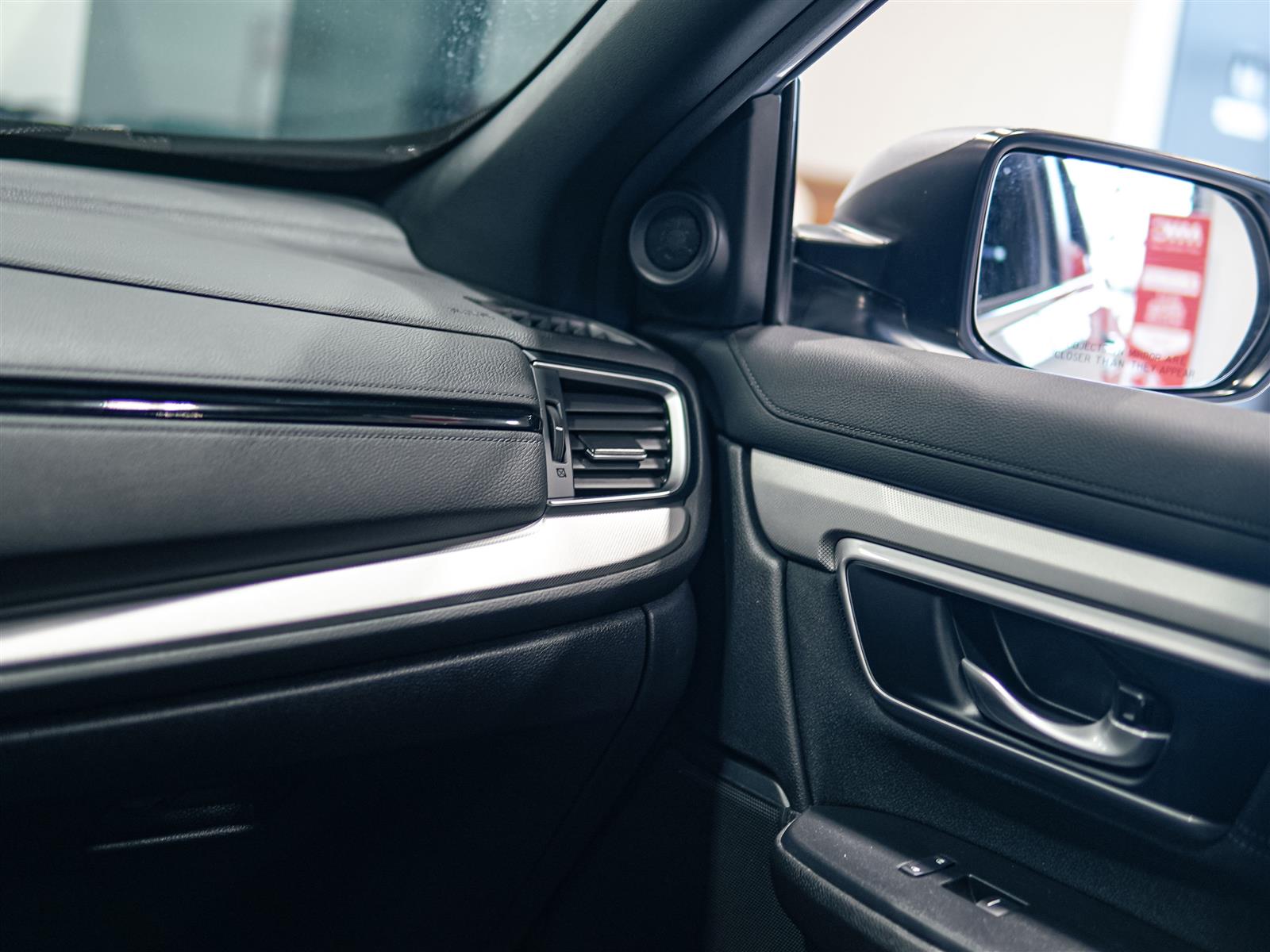 used 2020 Honda CR-V car, priced at $27,983