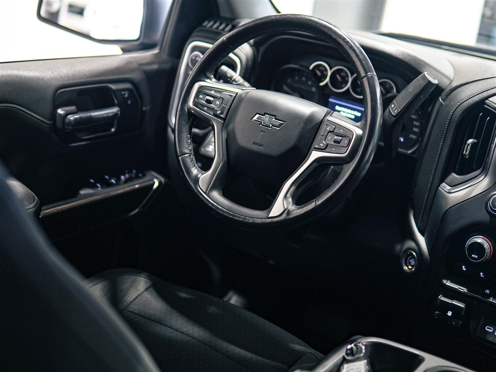 used 2021 Chevrolet Silverado 1500 car, priced at $39,966