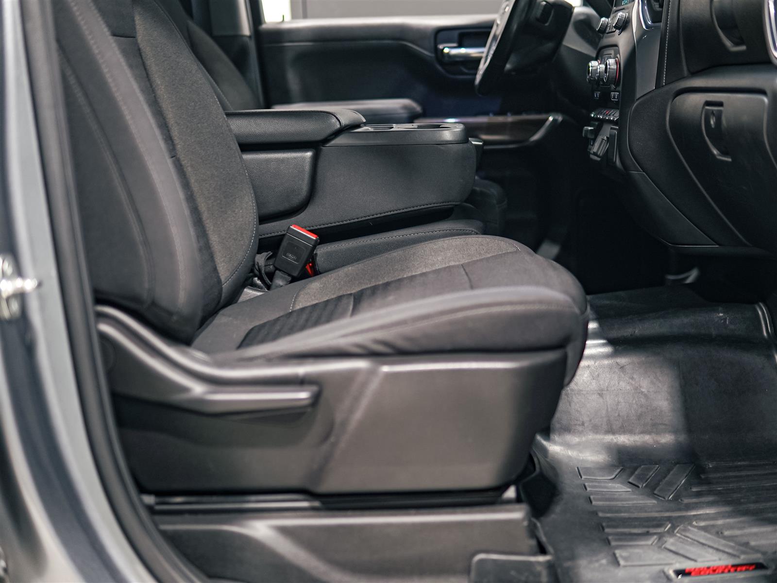 used 2021 Chevrolet Silverado 1500 car, priced at $39,966