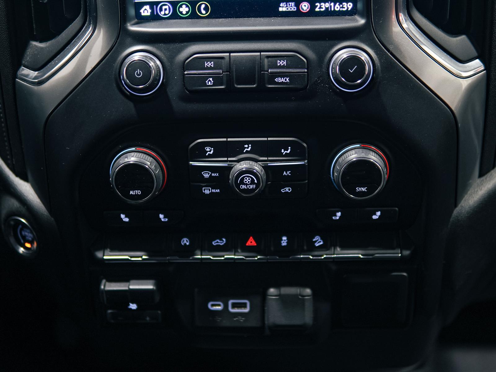 used 2021 Chevrolet Silverado 1500 car, priced at $39,966