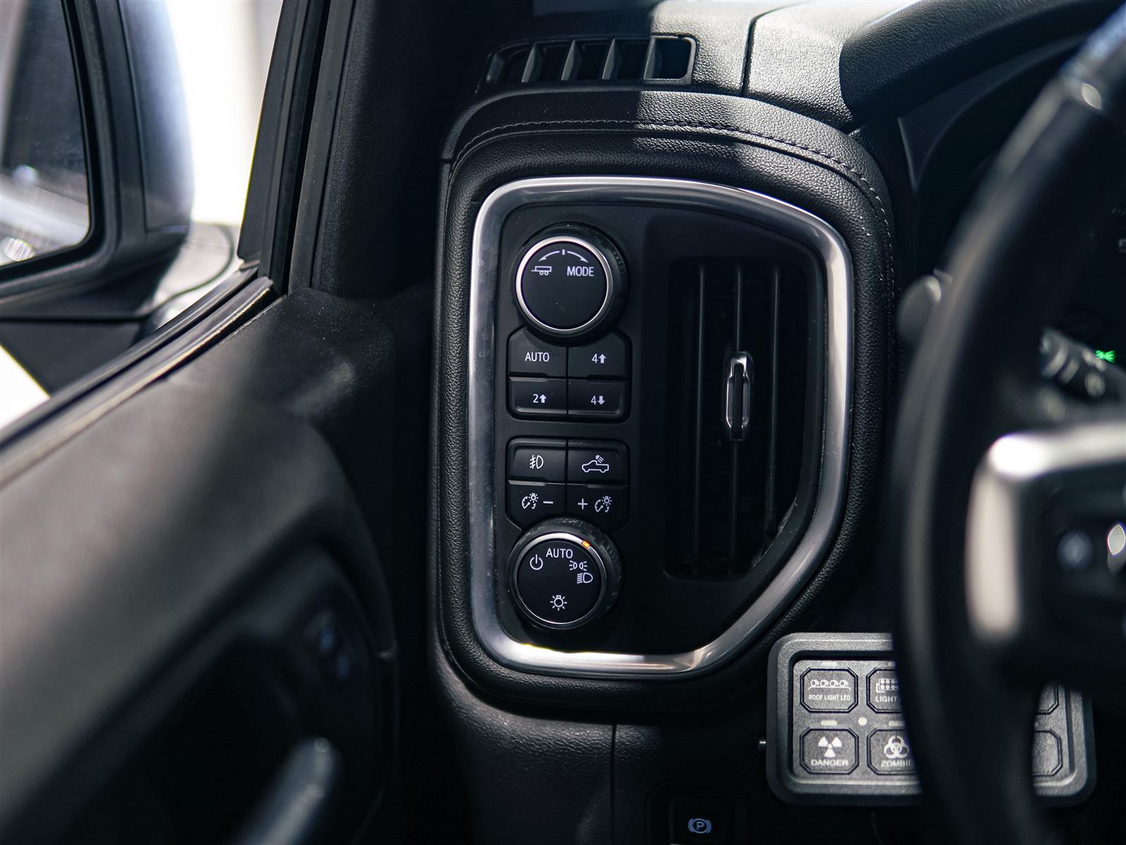 used 2021 Chevrolet Silverado 1500 car, priced at $39,966
