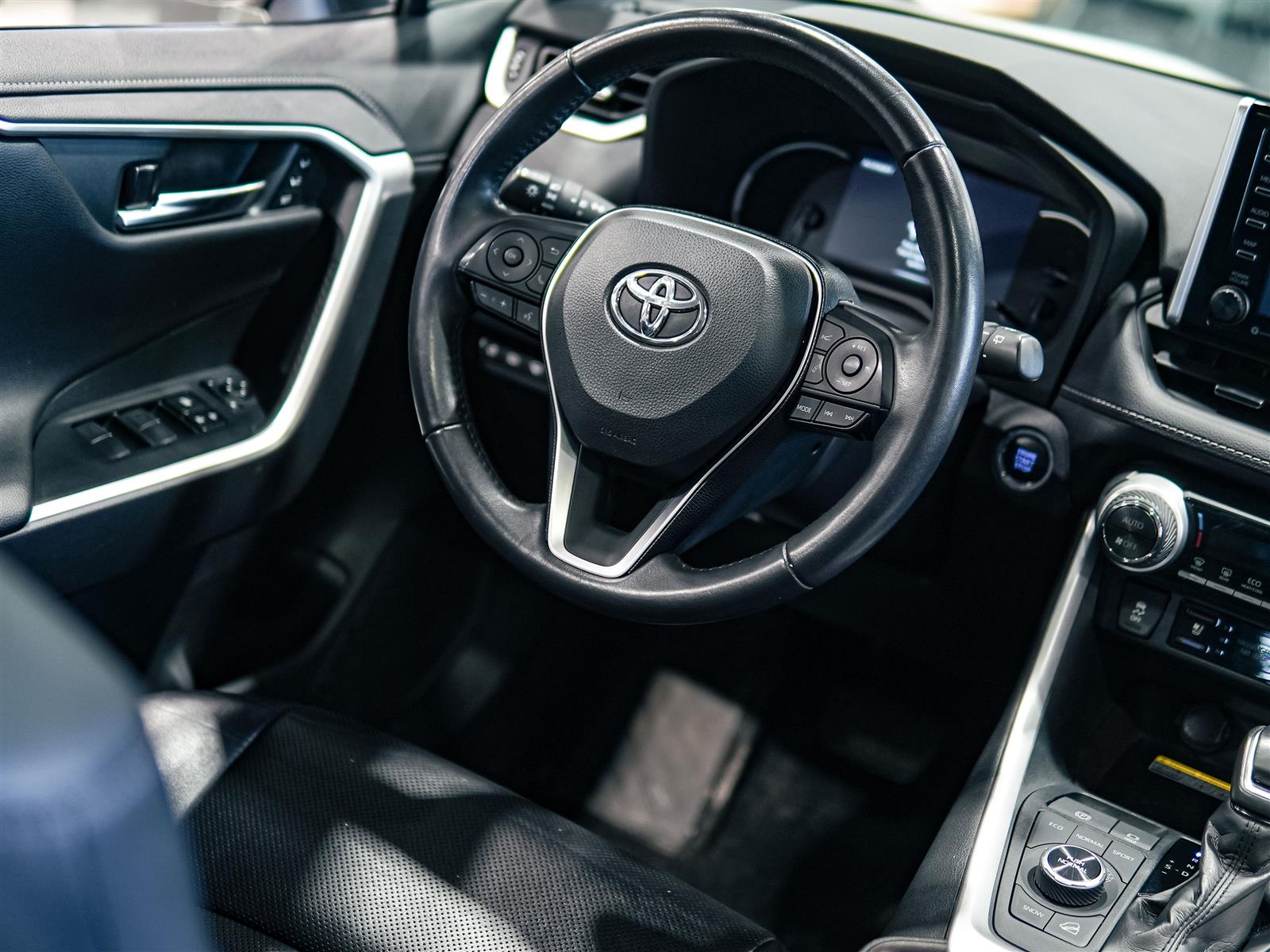 used 2020 Toyota RAV4 car, priced at $29,983