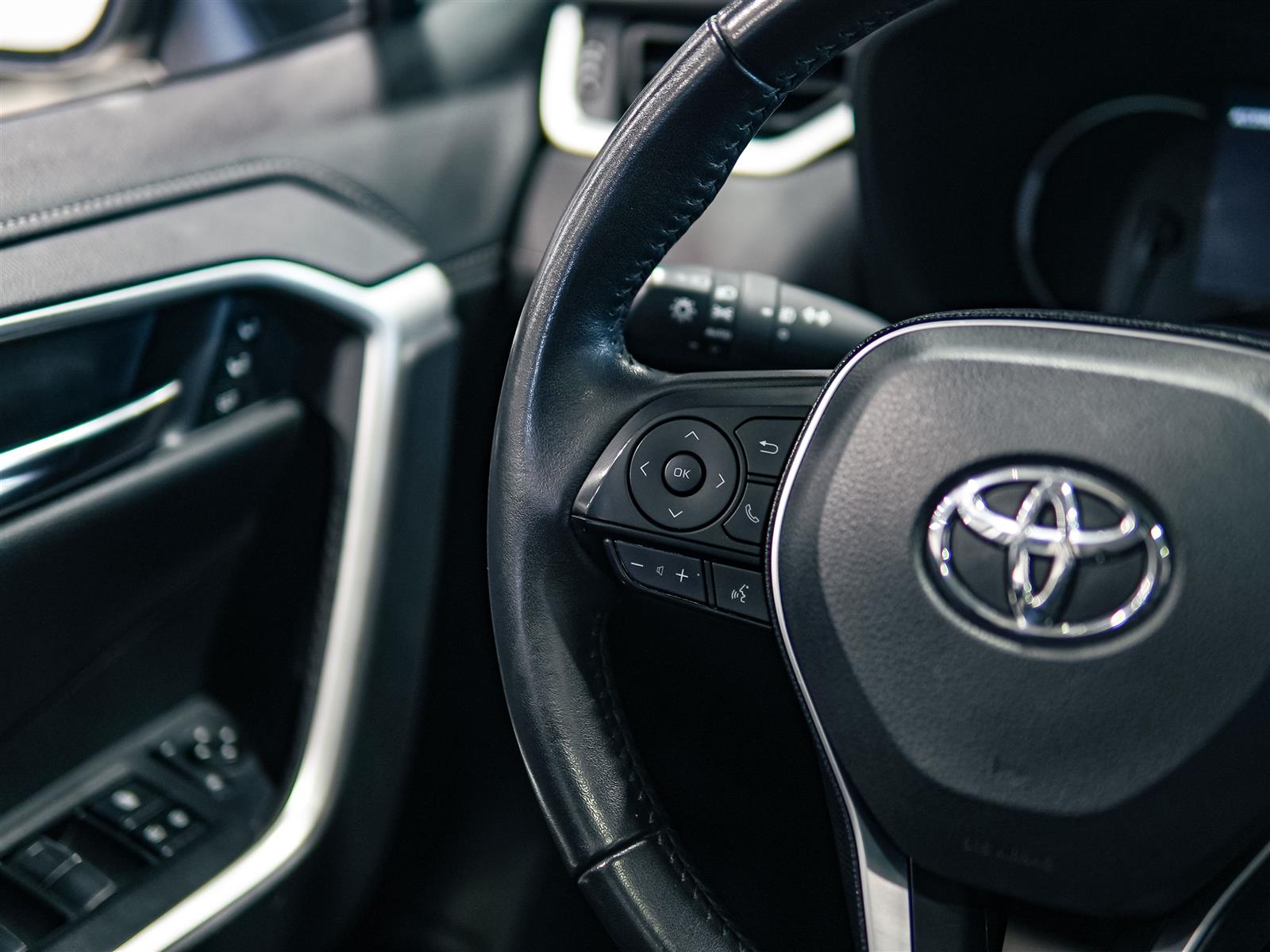 used 2020 Toyota RAV4 car, priced at $29,983