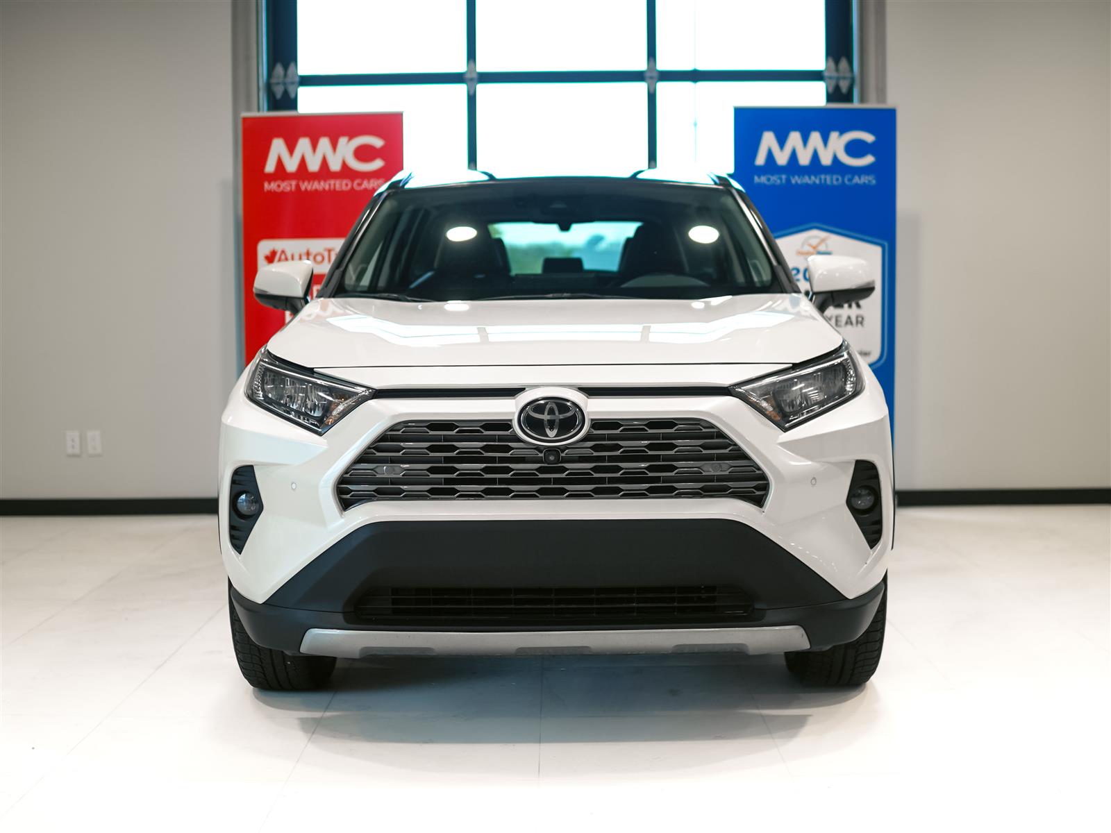 used 2020 Toyota RAV4 car, priced at $29,983