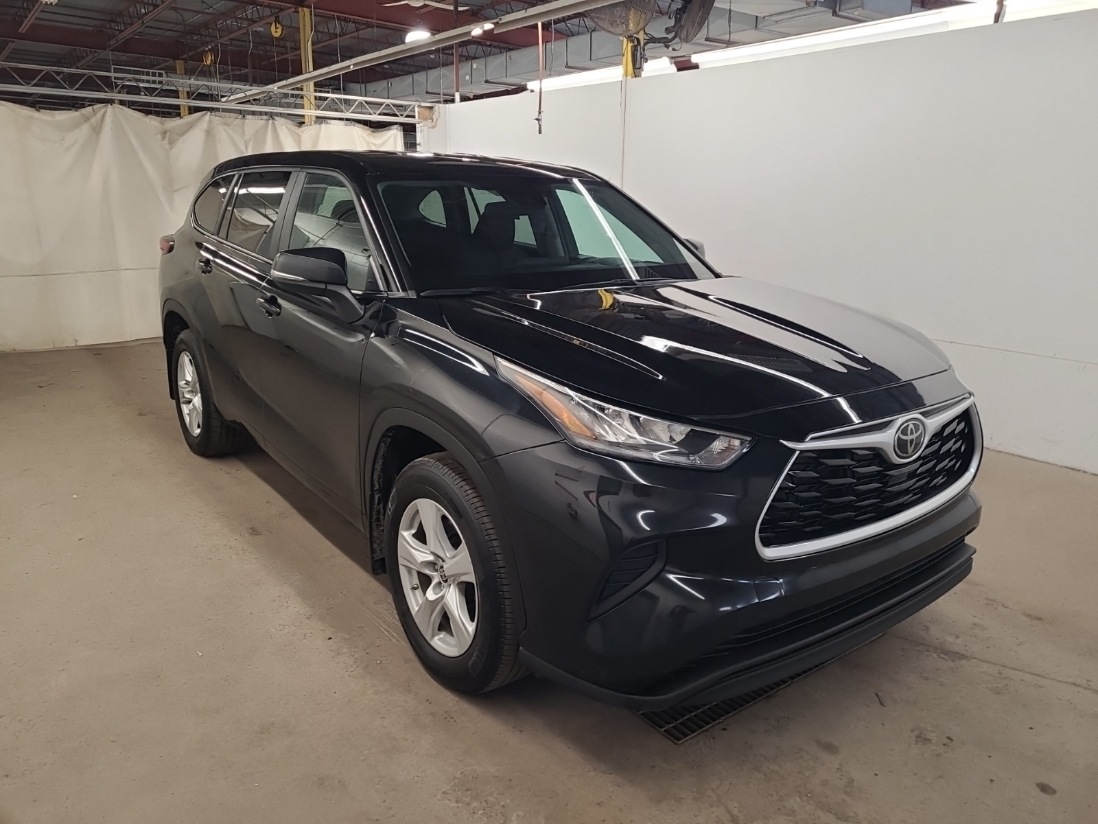 used 2023 Toyota Highlander car, priced at $39,863
