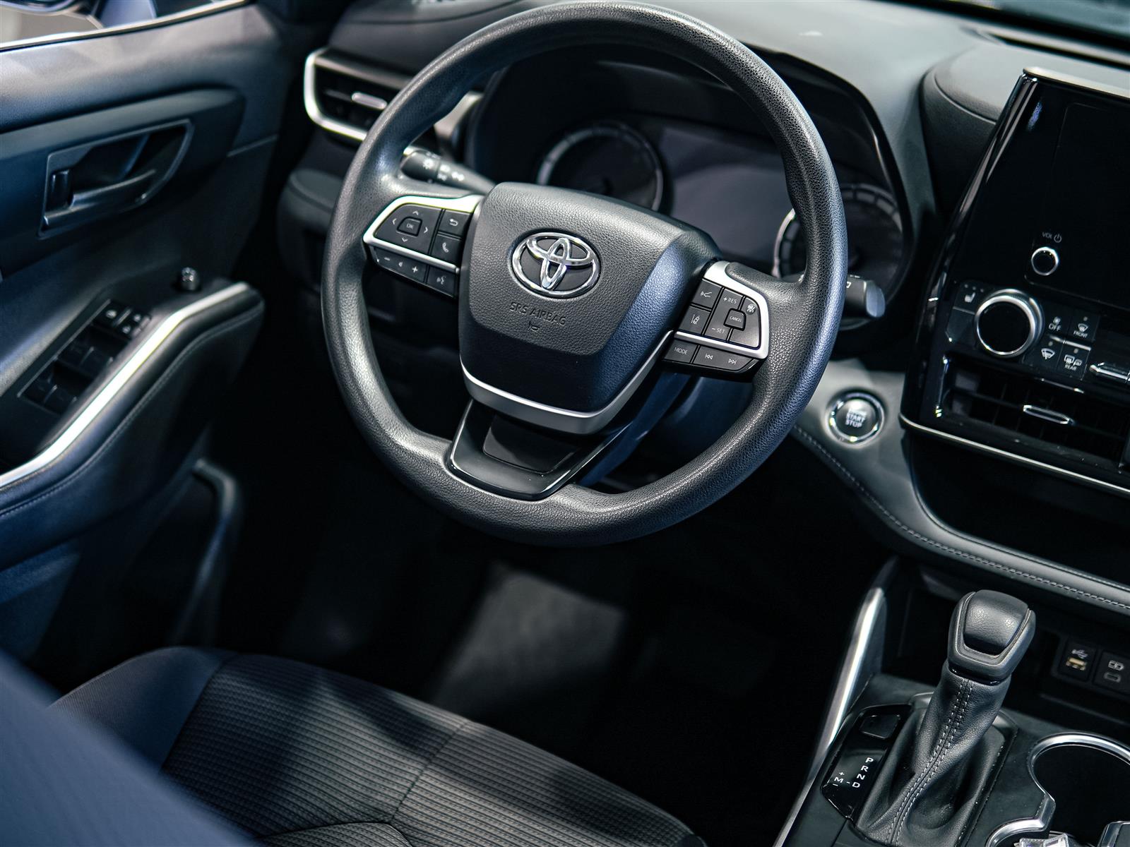 used 2023 Toyota Highlander car, priced at $38,392