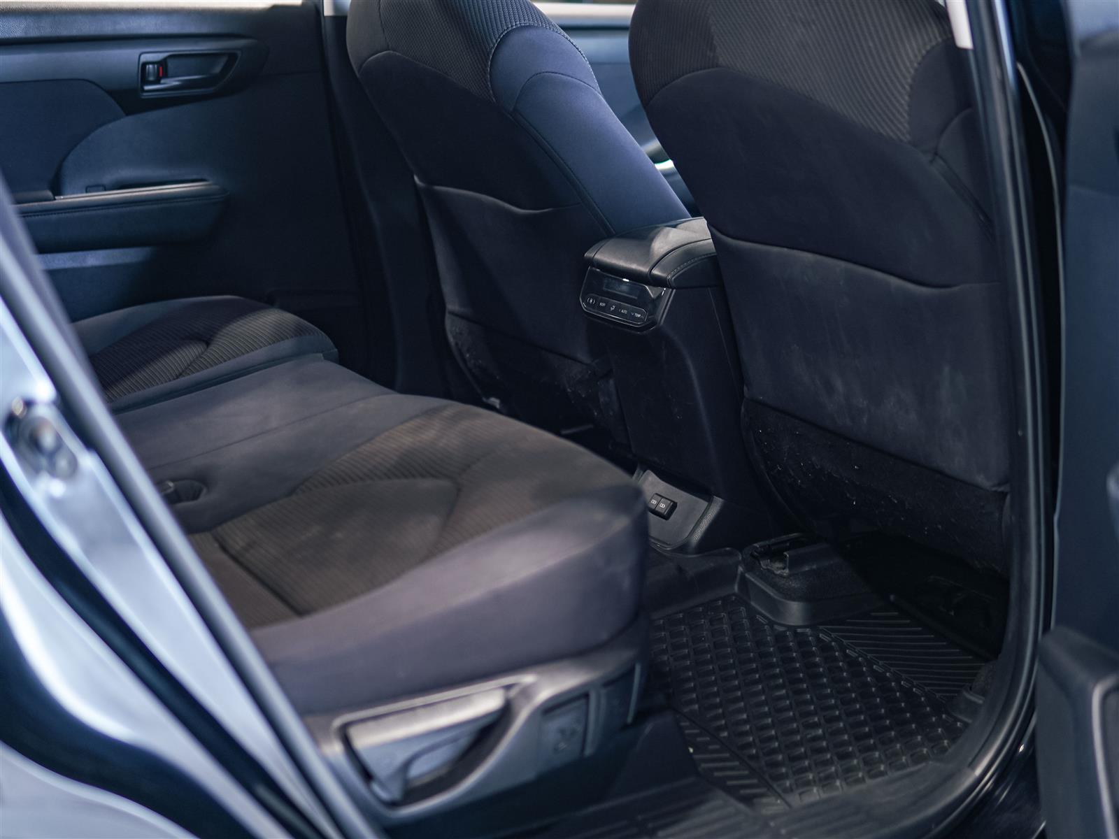 used 2023 Toyota Highlander car, priced at $38,392