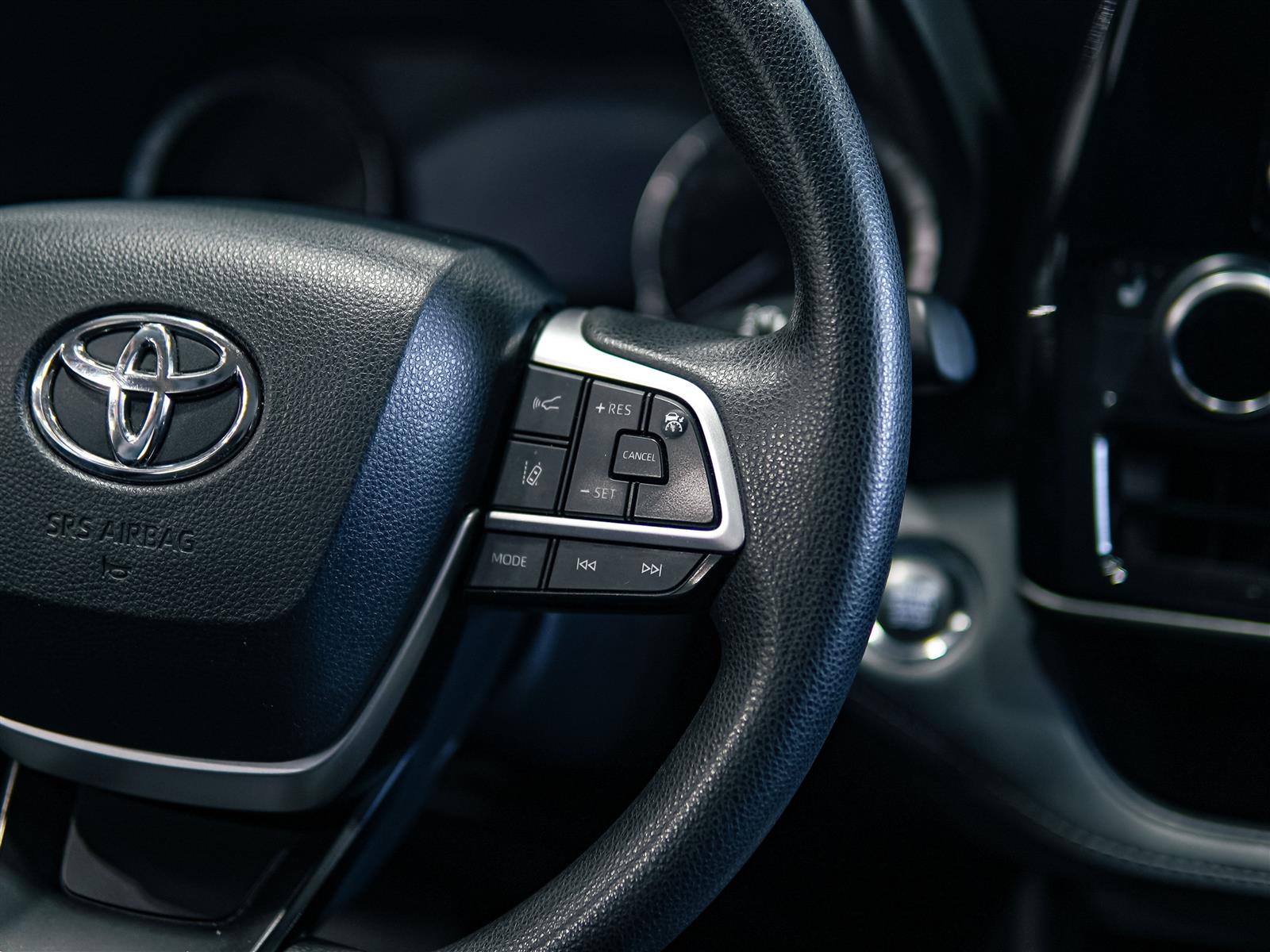 used 2023 Toyota Highlander car, priced at $38,392
