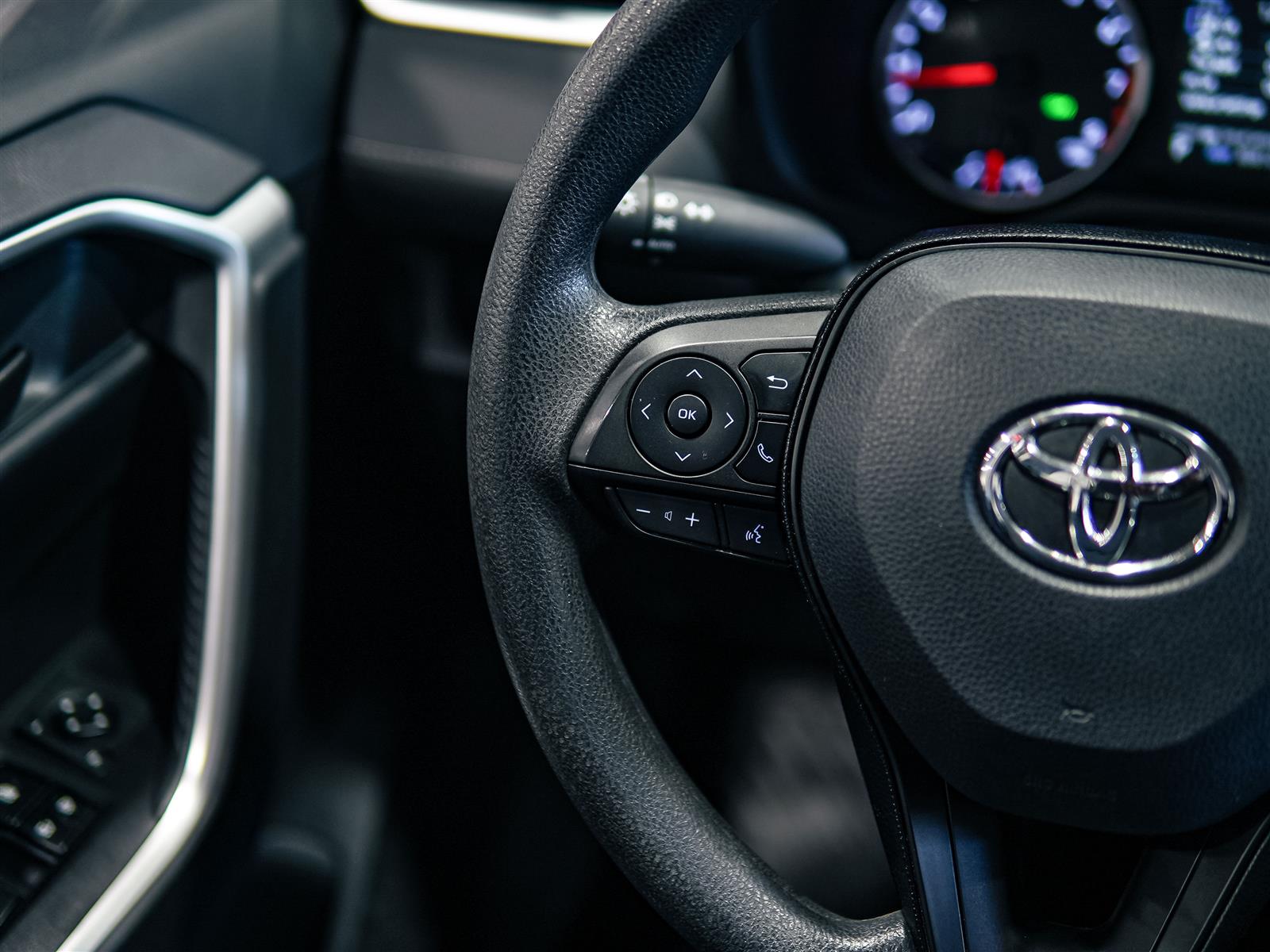 used 2019 Toyota RAV4 car, priced at $25,960