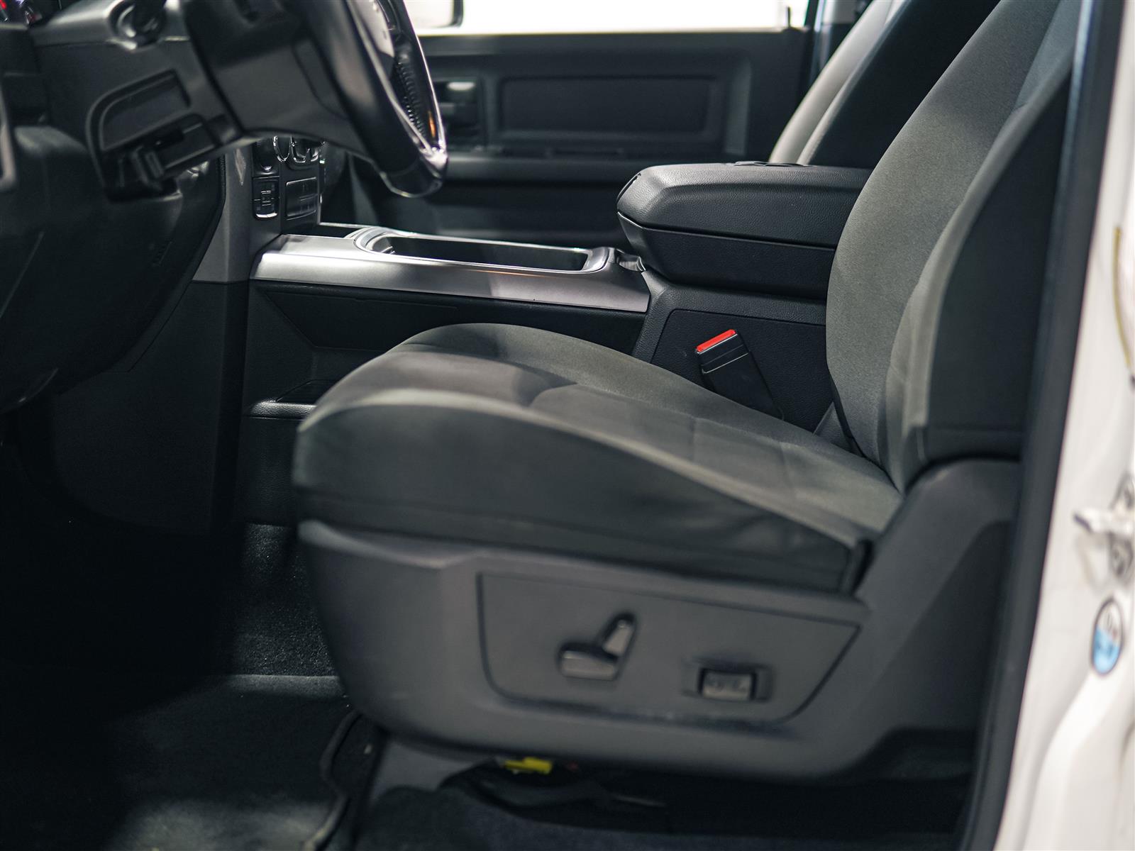 used 2022 Ram 1500 Classic car, priced at $34,773